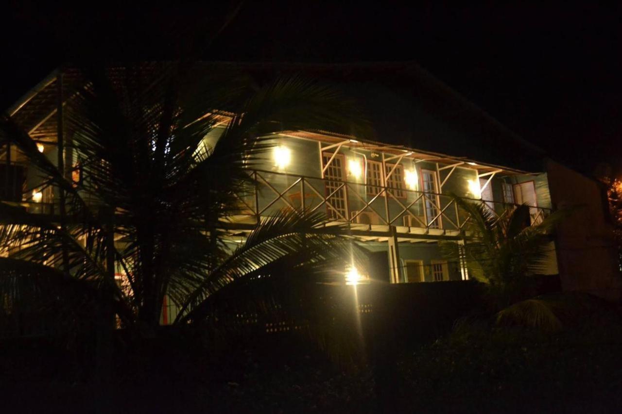 Retiro Espiritualista Casa De Madeira 2*
