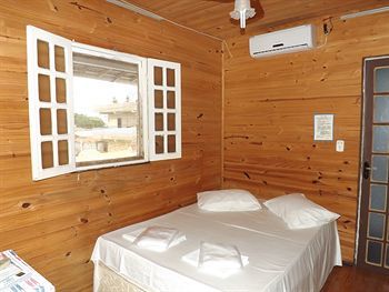 Retiro Espiritualista Casa De Madeira Inn