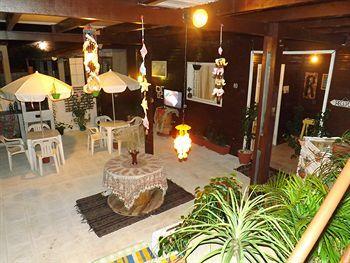 Retiro Espiritualista Casa De Madeira Inn 2*